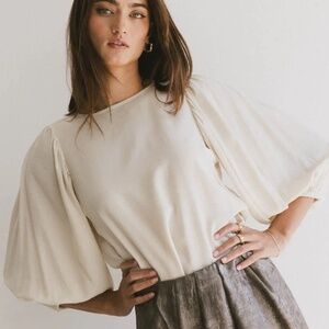 ICONS Femme puff sleeve blouse S New